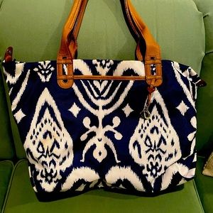 Stella and Dot blue and white ikat patterned Hello Gorgeous Satchel/tote